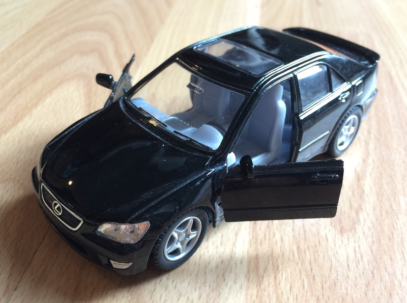 1/36 Kinsmart Lexus IS 300 pull-back